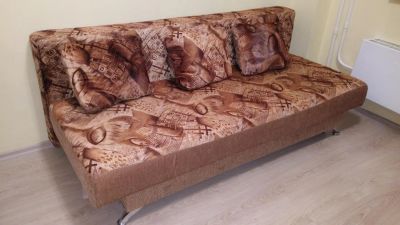 Лот: 4858796. Фото: 1. Диван в отличном состоянии. Диваны