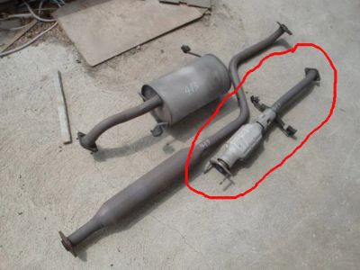 Лот: 4672816. Фото: 1. Катализатор Mazda premacy G (модель... Выхлопная система