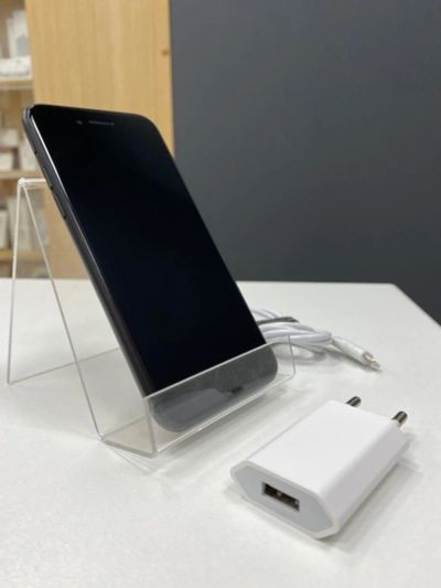 Лот: 16807611. Фото: 1. Apple iPhone 7 128Gb Black 353826081677719. Смартфоны