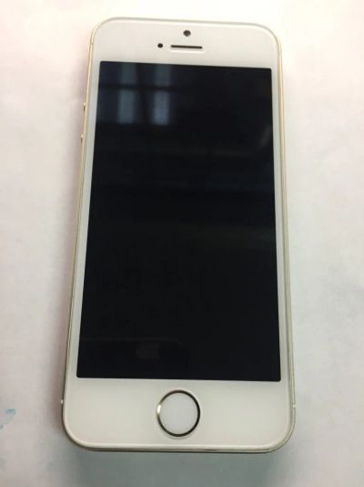 Лот: 9727468. Фото: 1. Смартфон Iphone 5s 16 gb Gold. Смартфоны