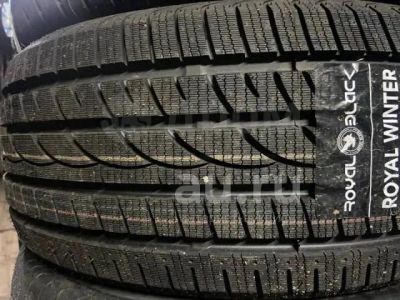 Лот: 24426107. Фото: 1. Зимняя резина 215/55 R-17 "Royal... Шины