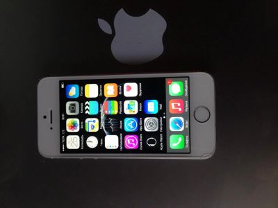 Лот: 5377278. Фото: 1. Iphone 5s 16gb. Смартфоны