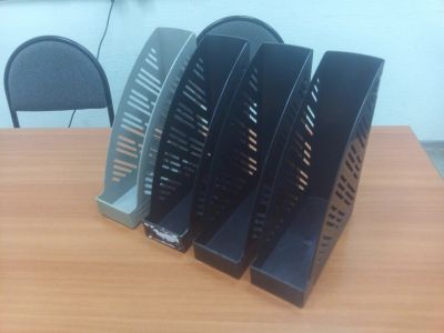 Лот: 12130939. Фото: 1. Лоток для документок (канцелярский... Настольные наборы