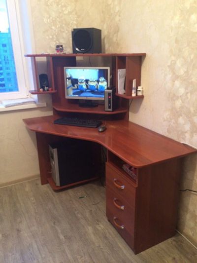 Лот: 8448326. Фото: 1. Компьютерный стол!. Компьютерные и письменные столы
