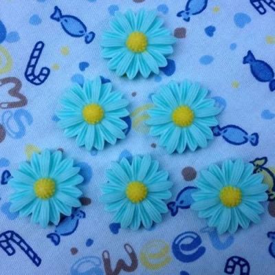 Лот: 7060920. Фото: 1. Цветок из полисмолы 21 мм голубой... Скрапбукинг