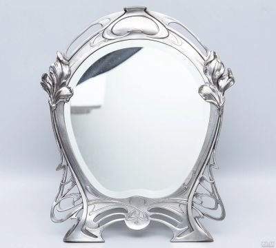 Лот: 17412330. Фото: 1. Старинное настольное зеркало с... Зеркала