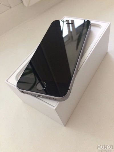 Лот: 13552210. Фото: 1. iPhone SE 32gb Space Grey. Смартфоны