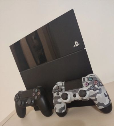Лот: 16732905. Фото: 1. Ps4 (500Gb, 2 геймпада + 3 игры... Игры для консолей