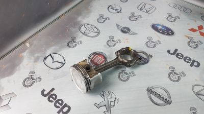 Лот: 24562608. Фото: 1. Шатун Mitsubishi Airtrek 4G63... Двигатель и элементы двигателя