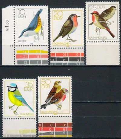 Лот: 19334954. Фото: 1. 1979. ГДР. Певчие птицы. н.с... Марки
