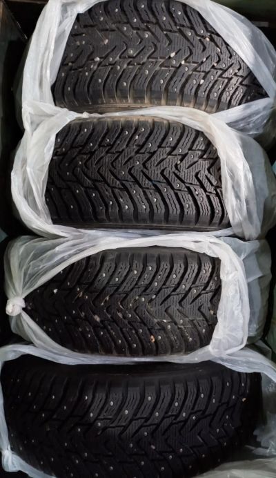 Лот: 19454034. Фото: 1. Nokian Hakkapeliitta 8 SUV 235... Шины