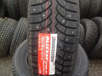 Лот: 4617036. Фото: 1. 235 60r18 Bridgestone Blizzak... Шины