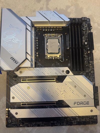 Лот: 25518831. Фото: 1. Материнская плата Msi z690 force... Материнские платы
