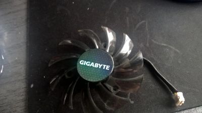 Лот: 7138723. Фото: 1. вентилятор Gigabyte для видеокарты. Системы охлаждения
