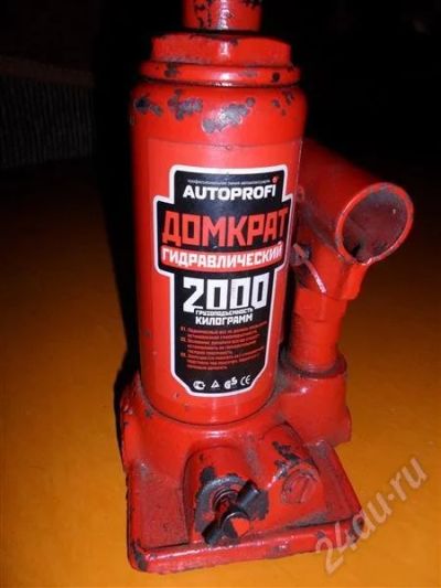 Лот: 692045. Фото: 1. Домкрат 2т. Другое (авто, мото, водный транспорт)