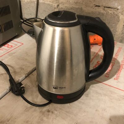 Лот: 16882147. Фото: 1. Рабочий чайник. Чайники, кофемашины, кулеры