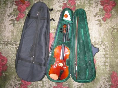 Лот: 4649801. Фото: 1. Скрипка 3/4 + 2 чехла. Другие струнные