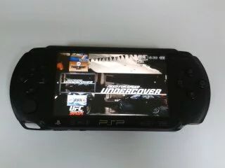 Лот: 7357861. Фото: 1. psp + диск. Игровые приставки, консоли