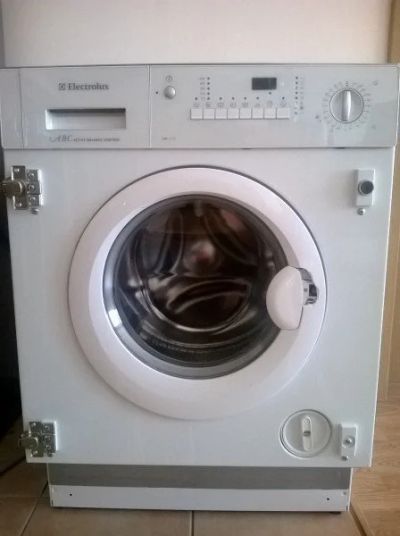 Лот: 9605664. Фото: 1. стиральная машина Electrolux EWI1235... Стиральные машины