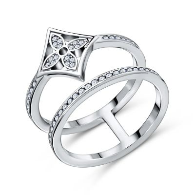Лот: 23793065. Фото: 1. Серебряное кольцо с фианитами. Кольца, перстни