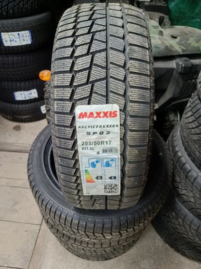 Лот: 20945091. Фото: 1. Комплект новых зимних шин Maxxis... Шины