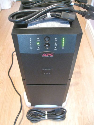 Лот: 14341386. Фото: 1. ИБП APC Smart-UPS 2200VA. ИБП, аккумуляторы для ИБП