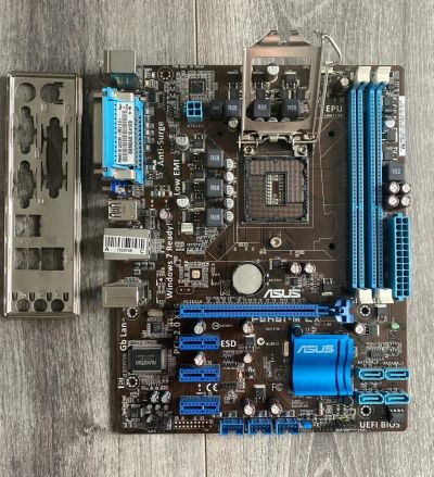 Лот: 16067233. Фото: 1. Надежная плата под LGA 1155: ASUS... Материнские платы