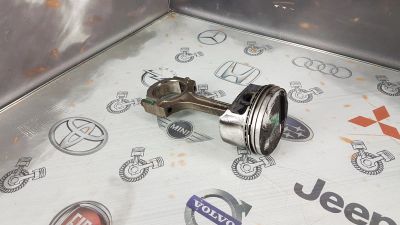 Лот: 23590547. Фото: 1. Шатун Mazda Tribute YF YF0911210. Двигатель и элементы двигателя