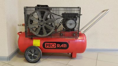 Лот: 11141130. Фото: 1. Компрессор ременной Prorab 3150... Электроинструмент