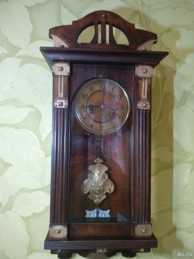 Лот: 17007029. Фото: 1. Старинные настенные часы HAU. Предметы интерьера и быта