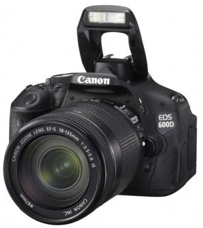 Лот: 9082609. Фото: 1. Canon EOS 600D Kit 18-55. Цифровые зеркальные