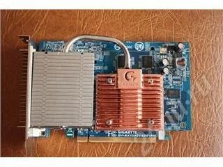 Лот: 326179. Фото: 1. GigaByte Radeon X1300 Pro 600... Видеокарты