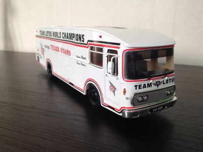 Лот: 5065400. Фото: 1. Spark 1/43 Lotus Texaco Team Transporter... Автомоделизм