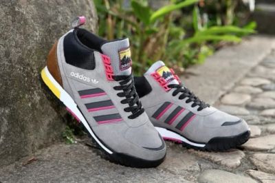 Лот: 7886823. Фото: 1. Зимние Кроссовки Adidas zx tr... Кеды, кроссовки, слипоны