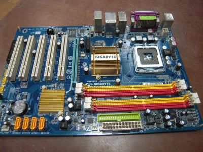 Лот: 5971082. Фото: 1. Материнская плата Gigabyte GA-P35-S3g... Материнские платы