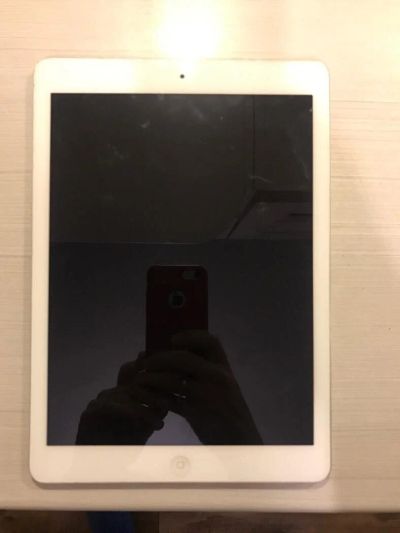 Лот: 10903364. Фото: 1. Apple iPad Air 16gb wi-fi [ White... Планшеты