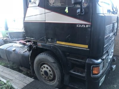 Лот: 11570608. Фото: 1. Седельный тягач DAF+полуприцеп... Грузовики, автобусы, спецтехника