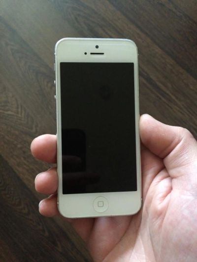 Лот: 7755164. Фото: 1. iPhone 16gb белый. Смартфоны