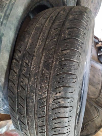 Лот: 15879806. Фото: 1. Пара Hankook optimo me02 215/60... Шины