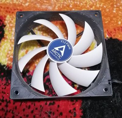 Лот: 15216914. Фото: 1. Вентилятор Arctic Cooling F12... Системы охлаждения