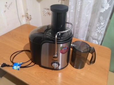Лот: 5483295. Фото: 1. Соковыжималка Scarlett sc-014... Кухонная
