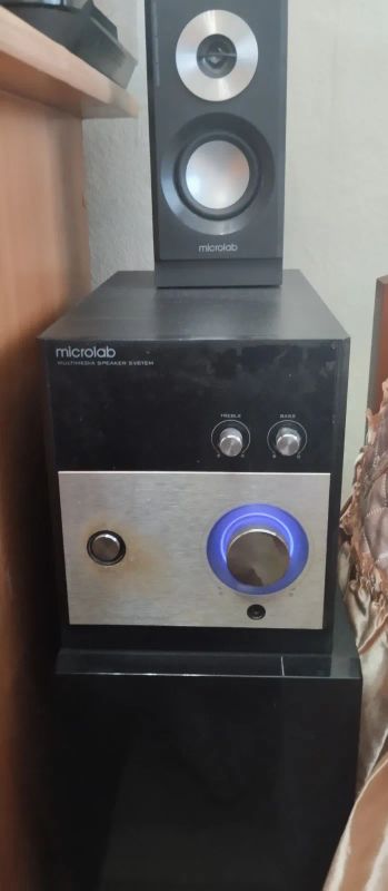 Лот: 25244482. Фото: 1. Компьютерная акустика 2.1 Microlab. Акустические системы