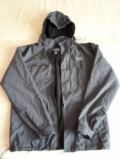 Лот: 15199549. Фото: 1. The North Face Куртка Размер L. Верхняя одежда