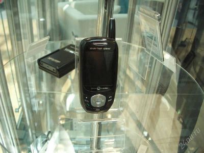Лот: 1232484. Фото: 1. Ubiquam U-300. Телефоны CDMA