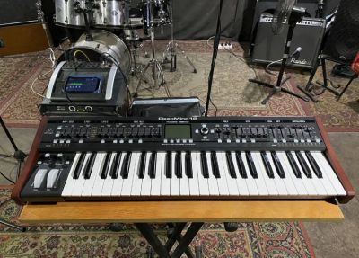 Лот: 24953306. Фото: 1. Behringer Deepmind 12. Клавишные