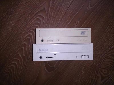 Лот: 3828857. Фото: 1. Два CD привода одним лотом с рубля. Приводы CD, DVD, BR, FDD