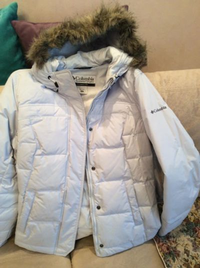 Лот: 7202978. Фото: 1. Куртка- пуховик женская зимняя... Зимняя спортивная одежда