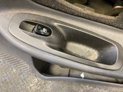 Лот: 21714073. Фото: 1. кнопка стеклоподъемника Hyundai... Двигатель и элементы двигателя
