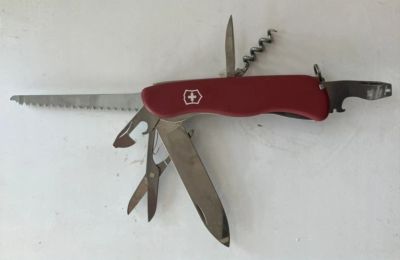 Лот: 20349333. Фото: 1. Victorinox Outrider мультитул. Инструмент и аксессуары для туризма