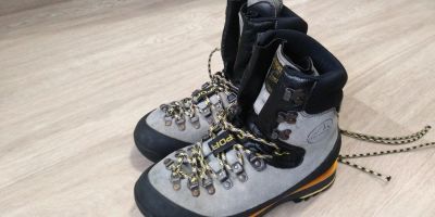 Лот: 11314657. Фото: 1. La sportiva Ботинки горные, альпинистские. Альпинизм и скалолазание
